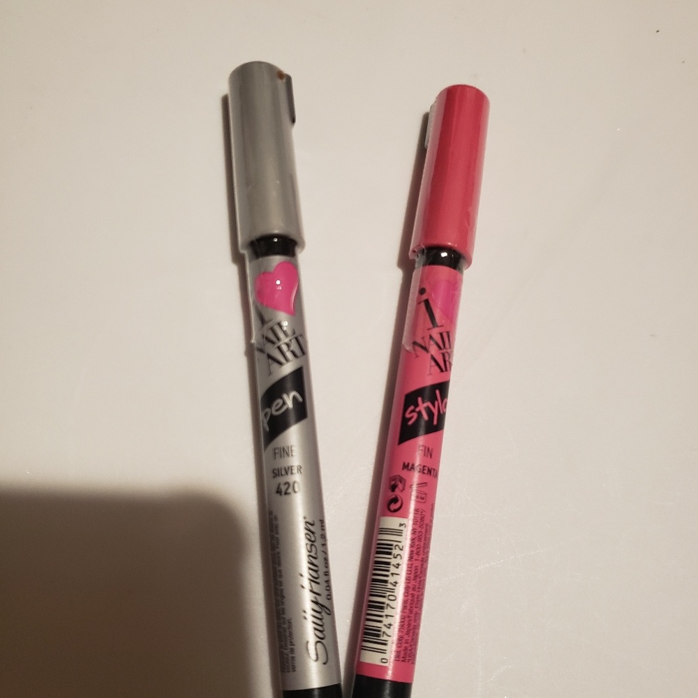 Sally Hansen Nail Art pens